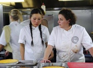 MasterChef finalists Julie Goodwin (l) and Poh Ling Yeow (pic courtesy Channel 10)